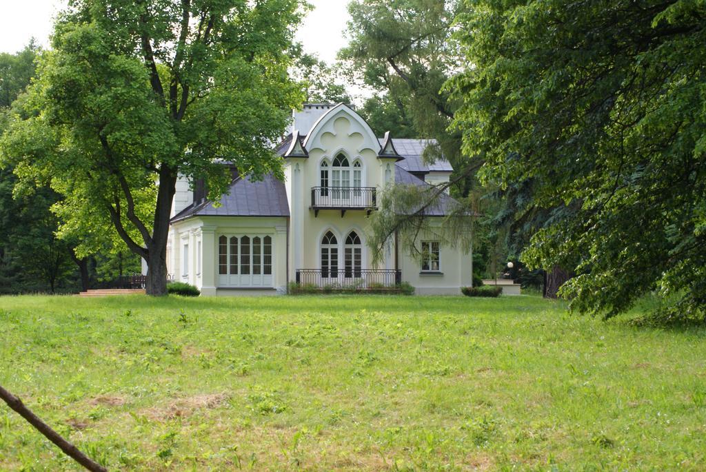 Roskosz Zespół Dworsko Parkowy Biała Podlaska Exterior foto