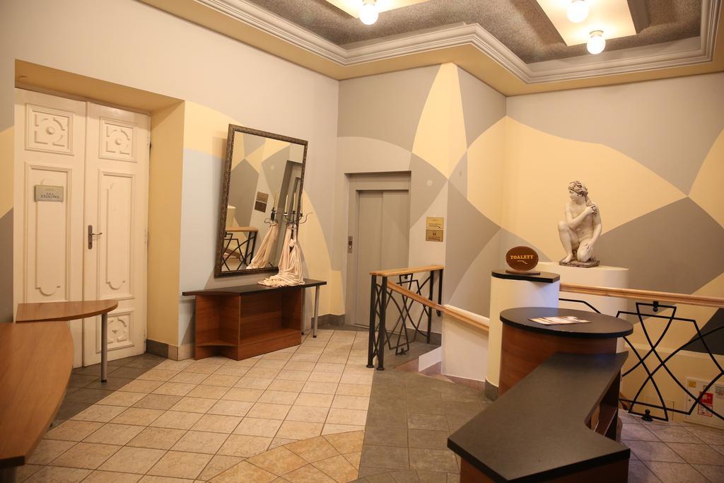Roskosz Zespół Dworsko Parkowy Biała Podlaska Exterior foto