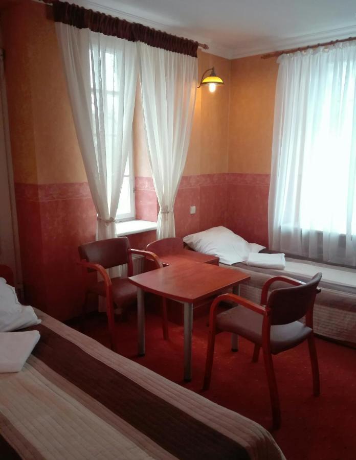 Roskosz Zespół Dworsko Parkowy Biała Podlaska Exterior foto